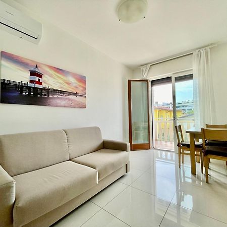 Appartamento Al Faro I Terracerelax&Parking Lignano Sabbiadoro Esterno foto